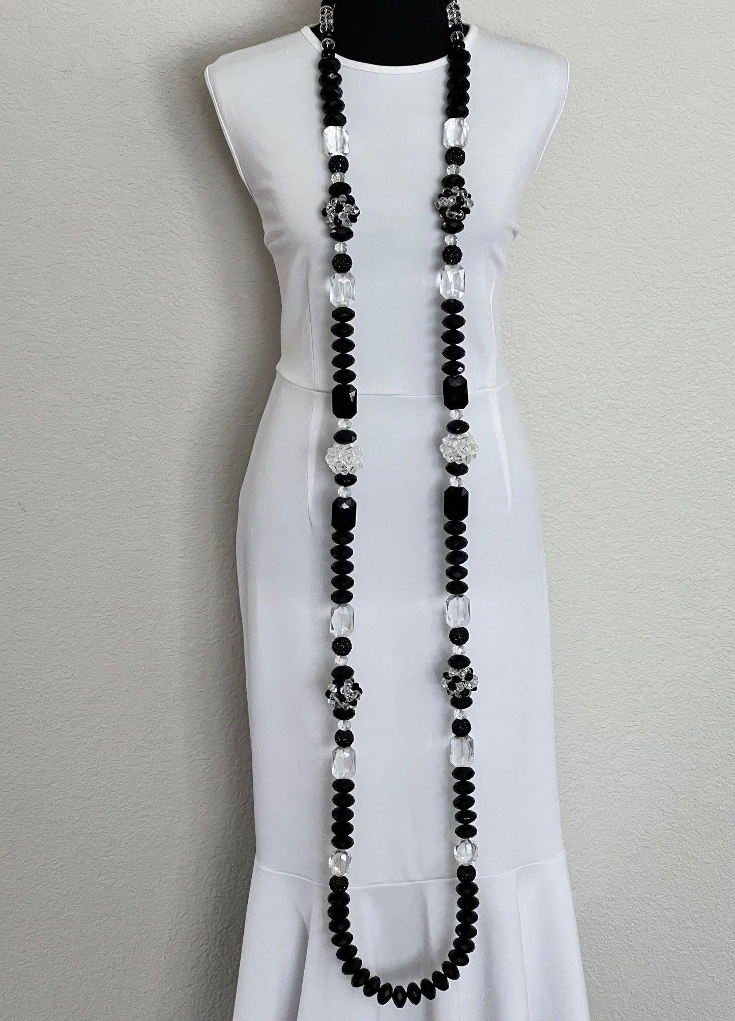 Black & Clear - Round