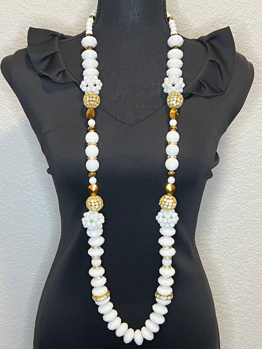 White & Gold - Round