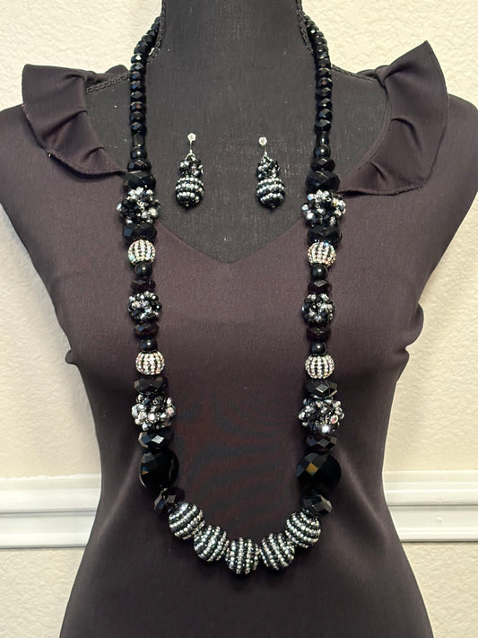 Black & Silver - Round
