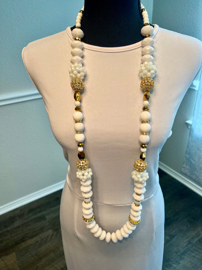 White & Gold - Round