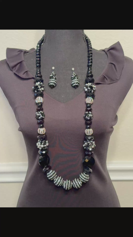 Black & Silver - Round